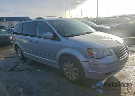 2009 Chrysler Town & Country Touring from USA, damaged, VIN 2A8HR54X89R645973